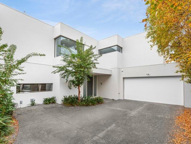 Townhouse for sale in Camerons Creek, Victoria