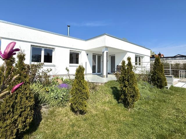 Bungalow kaufen in Königsbrunn, Bayern