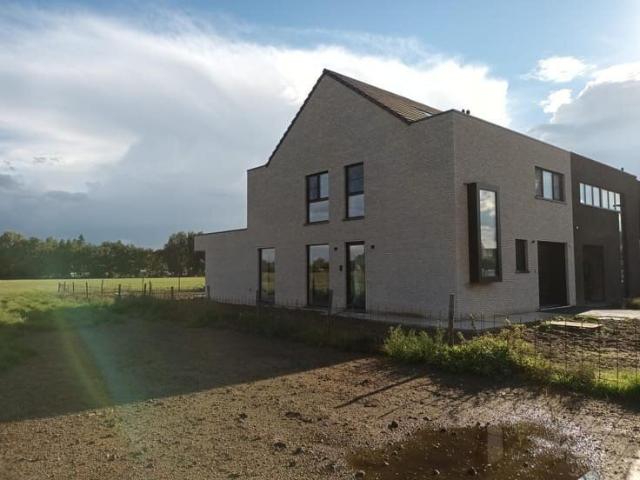 Maison location à Lovendegem, Oost-Vlaanderen