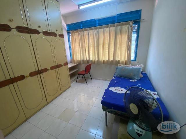 Room for rent in Petaling, Damansara Damai