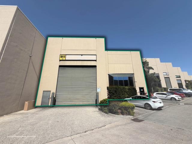 Warehouse for rent in Scoresby Industry Park, Melbourne