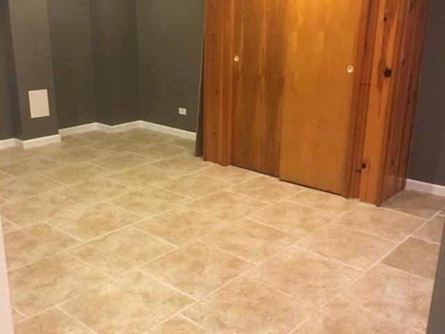 Room for rent in Dunning, Chicago