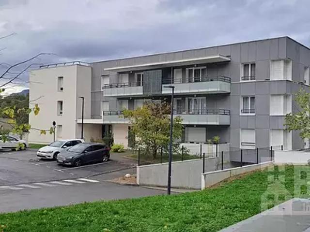 Garage location à Grenoble, Eybens