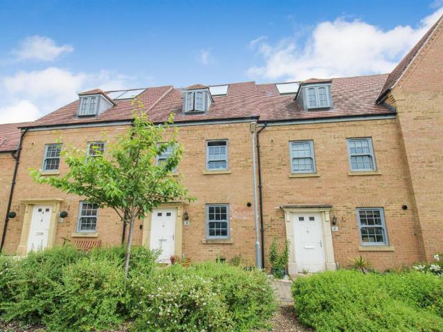 House for rent in Priors Hall Park, Weldon