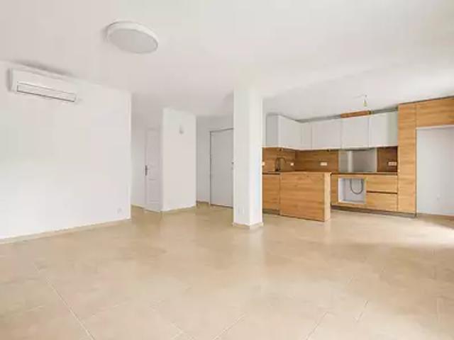 Appartement vente à Aix-en-Provence, Eyguières
