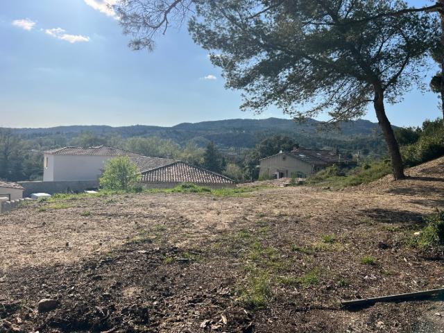 Terrain vente à Aix-en-Provence, Eyguières