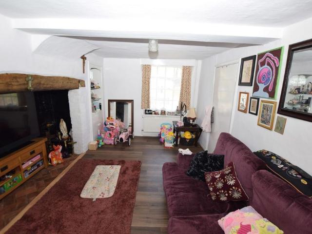 Apartment for rent in Hollingbourne, Midway