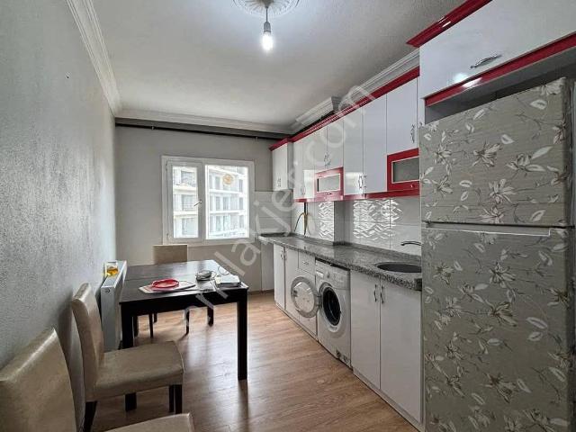 Mustafa Kemal, Turgutlu içerisinde kiralık mülk