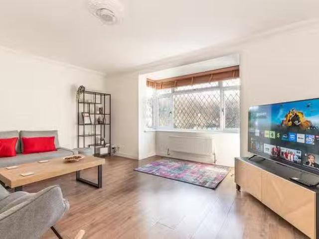 Apartment for rent in Thamesmead, Greater London