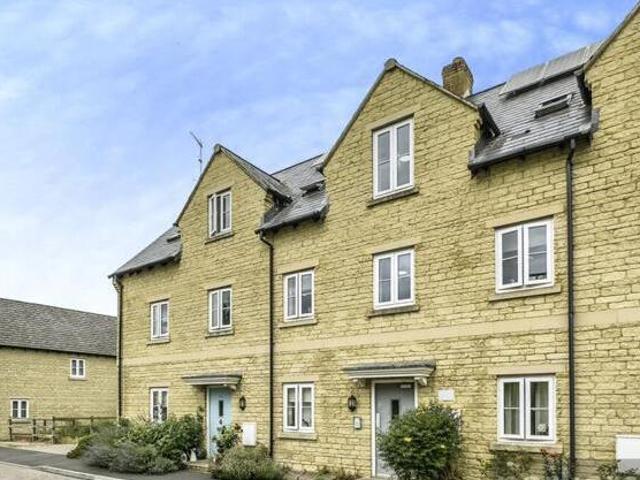House for sale in Witney, West Oxfordshire