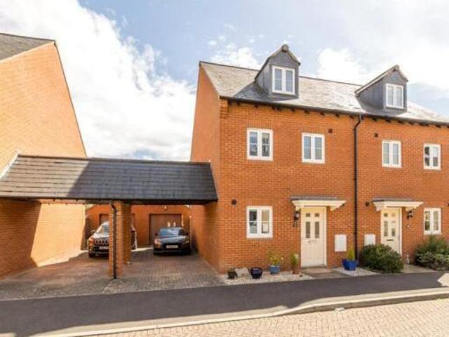 House for sale in Black Bourton, Oxfordshire