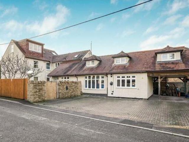 House for sale in The Slade, Oxfordshire
