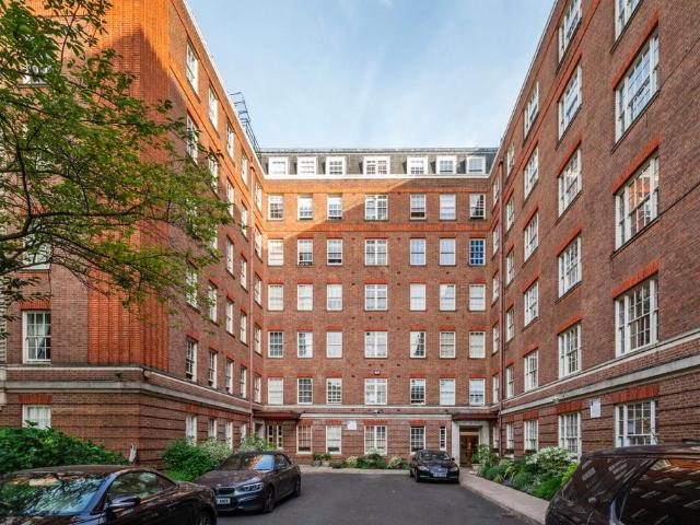 Apartment for rent in St. John's Wood, Greater London