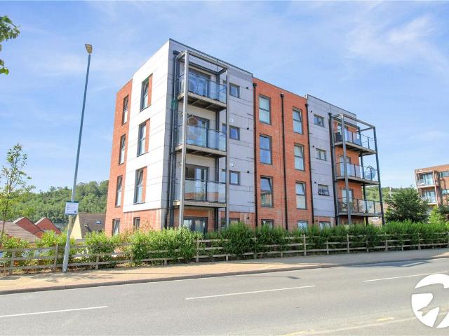 Apartment for rent in Castle Hill, Monks Orchard