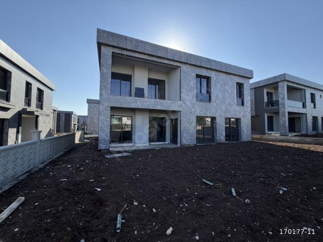 Dönümlü Mahallesi, Yenişehir içerisinde satılık Villa