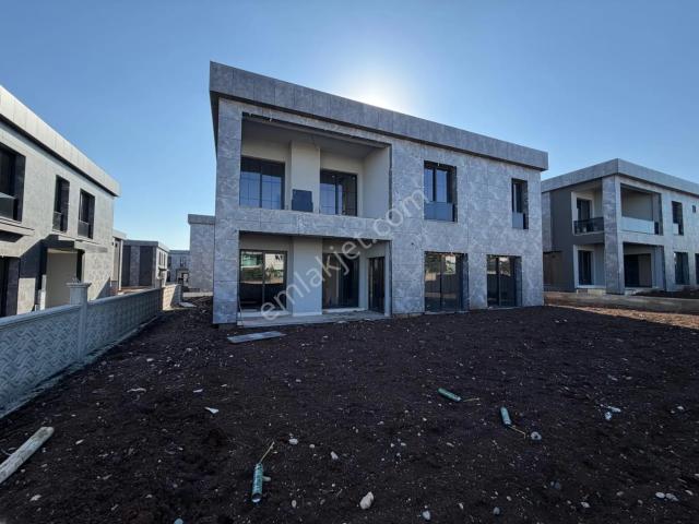 Dönümlü Mahallesi, Yenişehir içerisinde satılık Villa