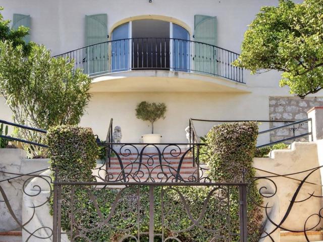 Maison location à Èze-Bord-de-Mer, Èze