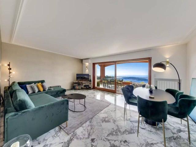 Appartement location à Saint-Laurent les Costes, Èze