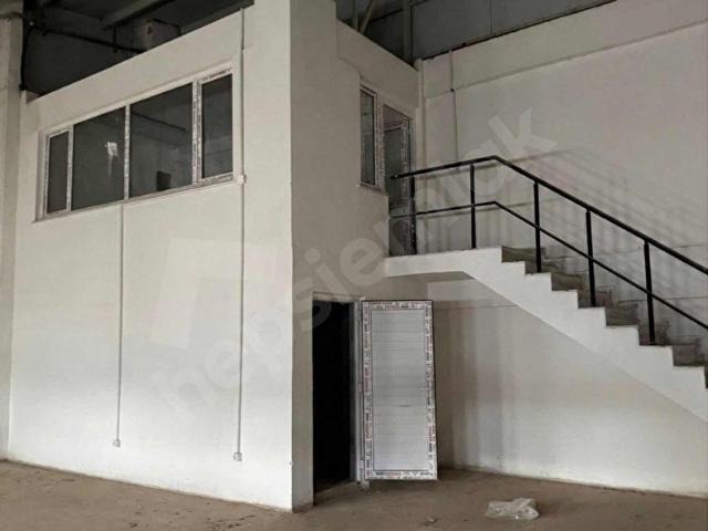 Camikebir Mahallesi, Ezine içerisinde satılık Dükkan