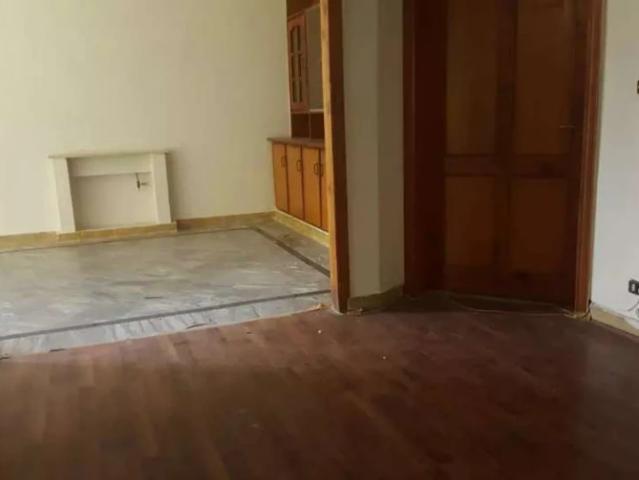 Commercial for rent in ایف-11, اسلام آباد