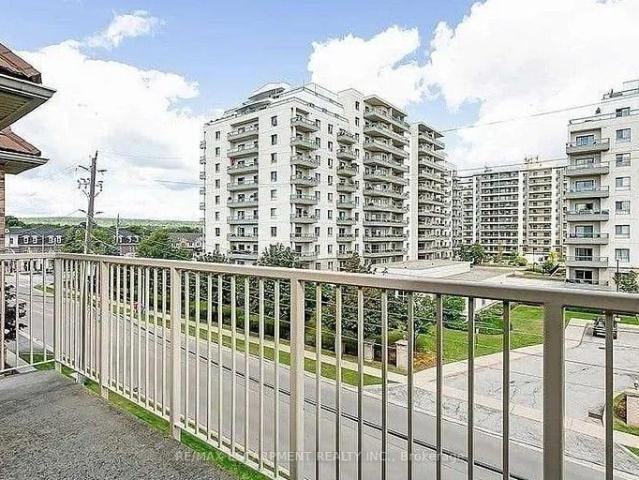House for rent in Burlington, Golden Horseshoe