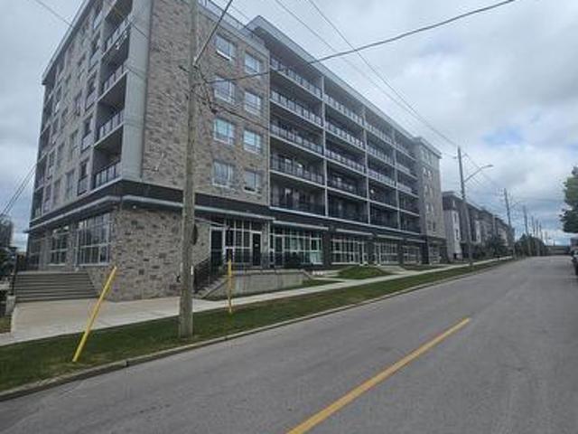 Condo for sale in Waterloo, Ontario