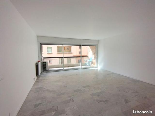 Appartement vente à Arrondissement de Draguignan, Saint-raphaël