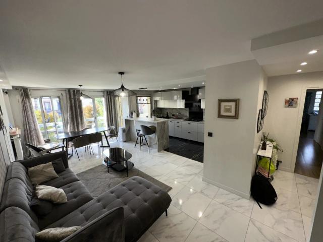Appartement location à France métropolitaine, Enghien-les-bains