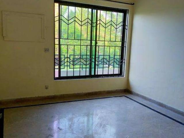 House for rent in ایف-11/1, اسلام آباد