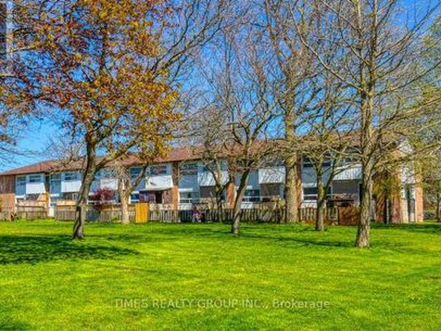 Townhouse for rent in Loyalist, Ontario