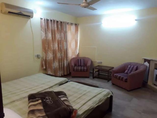 Property for rent in F-7/2, اسلام آباد