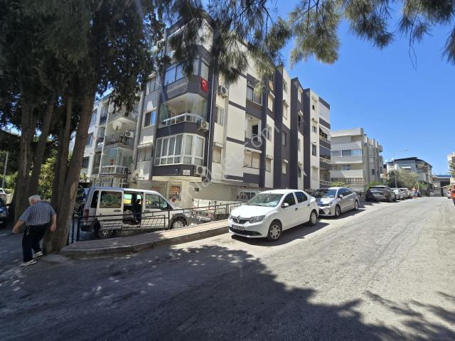 Karabağlar, İzmir içerisinde satılık mülk