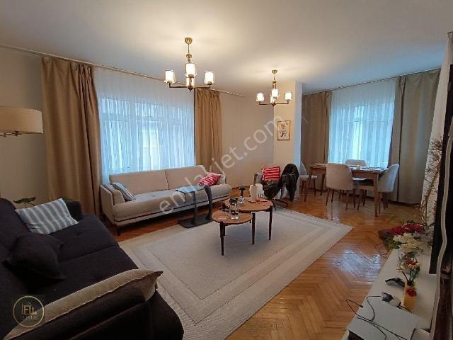 Küçük Çamlıca Mahallesi, Üsküdar içerisinde kiralık mülk