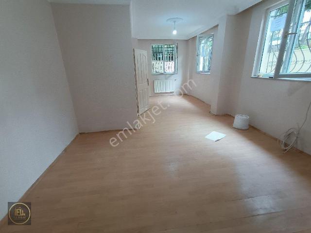 Esatpaşa Mahallesi, Ataşehir içerisinde kiralık mülk