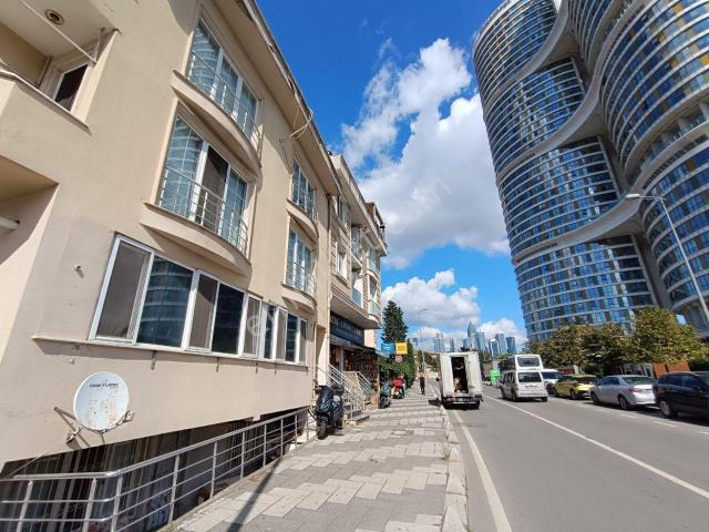 Ataşehir, İstanbul içerisinde satılık mülk
