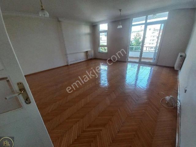 Üsküdar, İstanbul içerisinde kiralık mülk
