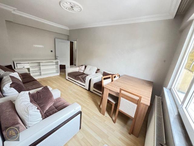 Esenevler Mahallesi, Ümraniye içerisinde kiralık mülk