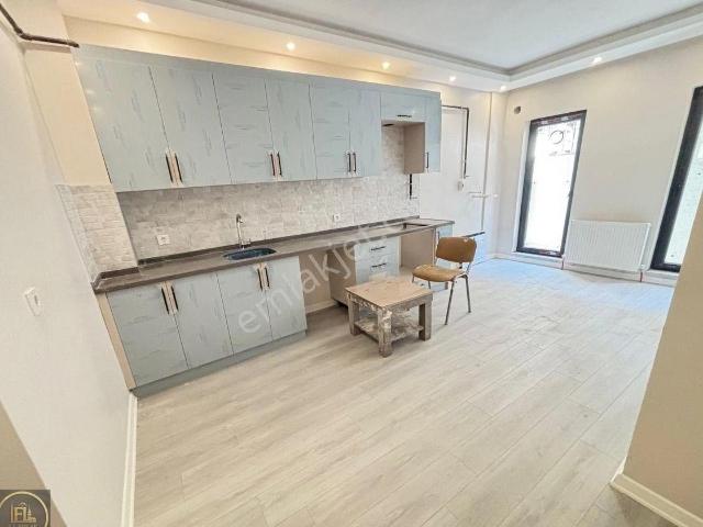 Ataşehir, İstanbul içerisinde satılık mülk