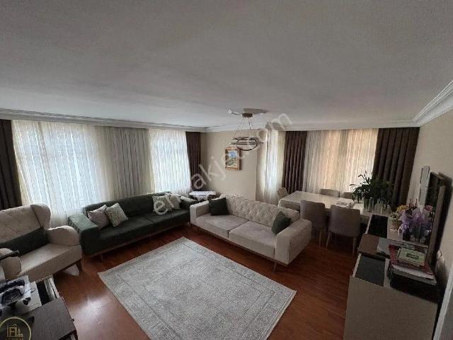 Üsküdar, İstanbul içerisinde satılık mülk