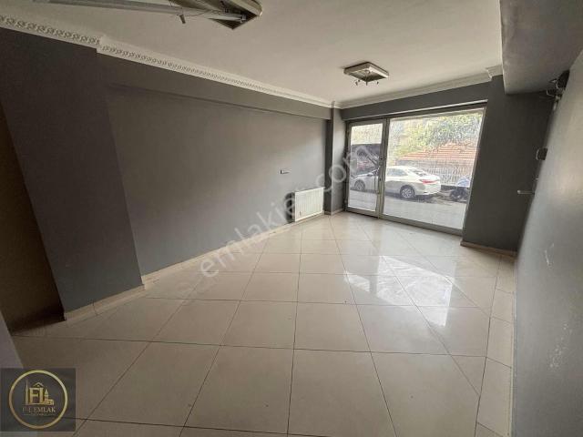 Ataşehir, İstanbul içerisinde kiralık Dükkan