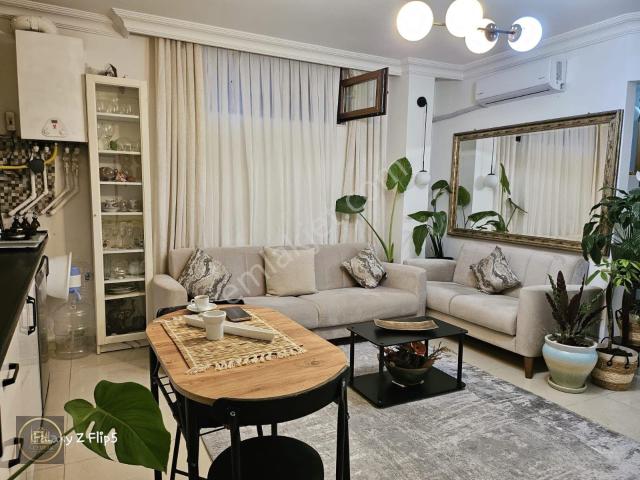 Esatpaşa Mahallesi, Ataşehir içerisinde satılık mülk
