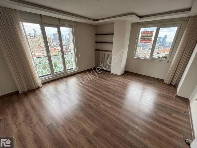 Ümraniye, İstanbul içerisinde kiralık mülk