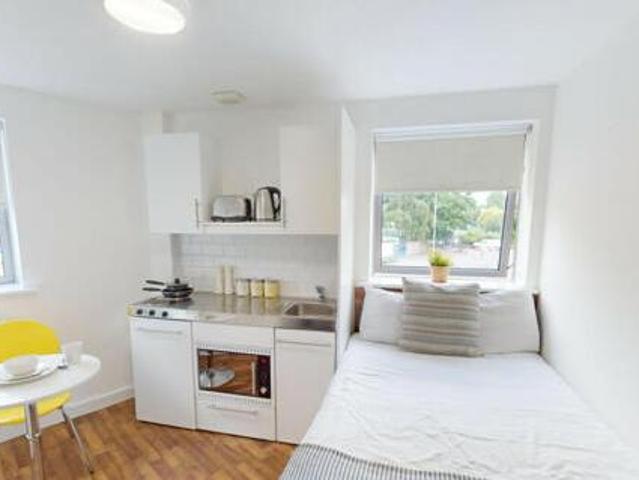 House for sale in Luton