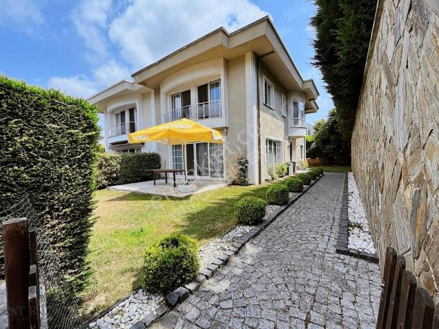 Başakşehir, İstanbul içerisinde satılık Villa