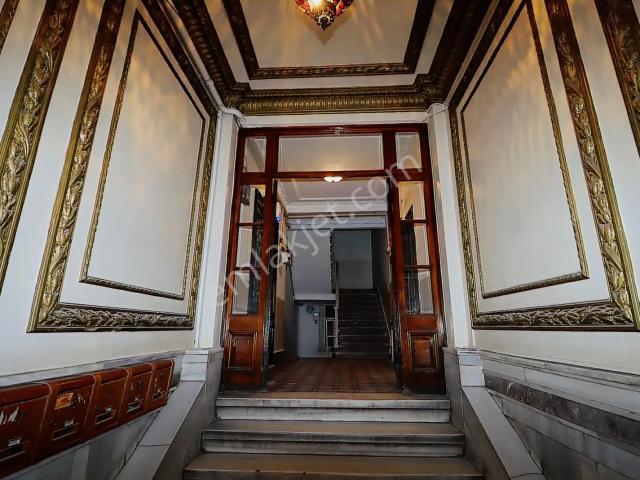 Beyoğlu, İstanbul içerisinde satılık mülk