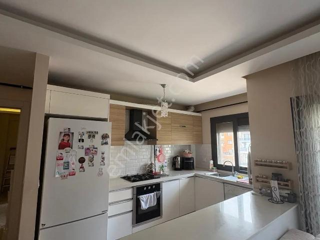 Karşiyaka, İzmir içerisinde satılık mülk