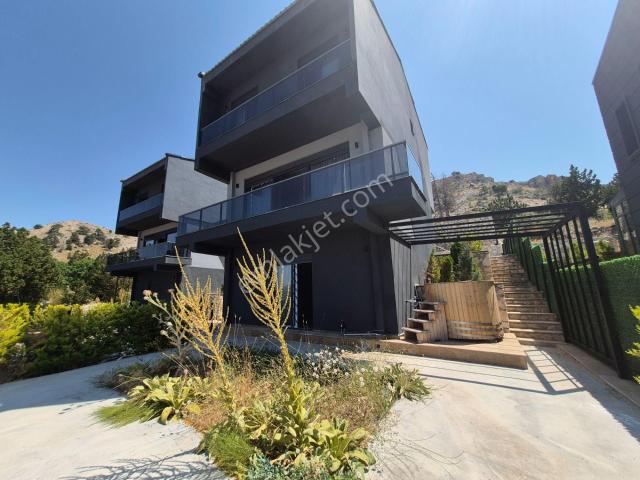 Konyaalti, Antalya içerisinde satılık Villa