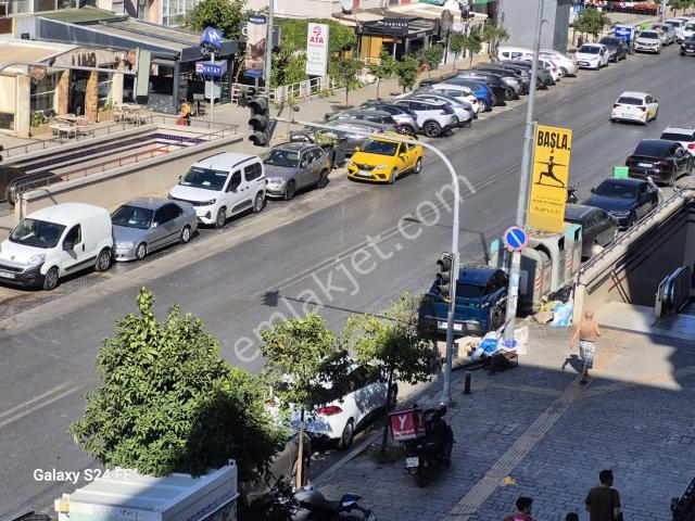 Konak, İzmir içerisinde satılık mülk