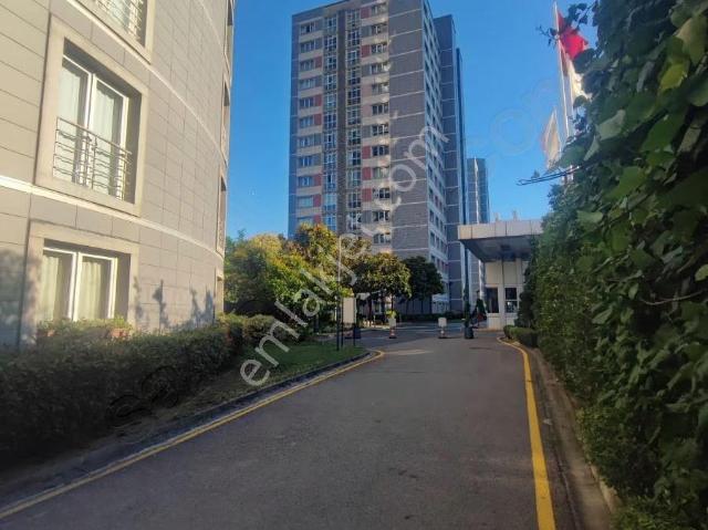 Ataşehir, İstanbul içerisinde kiralık mülk