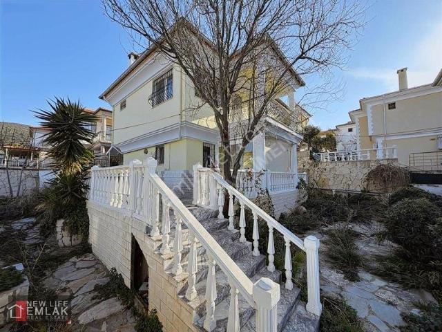 Kuşadasi, Aydin içerisinde satılık Villa